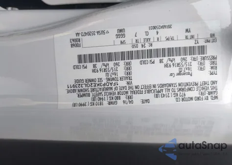 2016 Ford Focus Se z USA, uszkodzony, nr VIN 1FADP3KE2GL323911